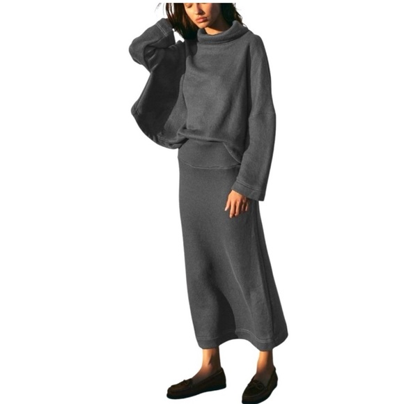 Free people Women's Gray Turtleneck Sweater skirt set - Picture 4 of 15